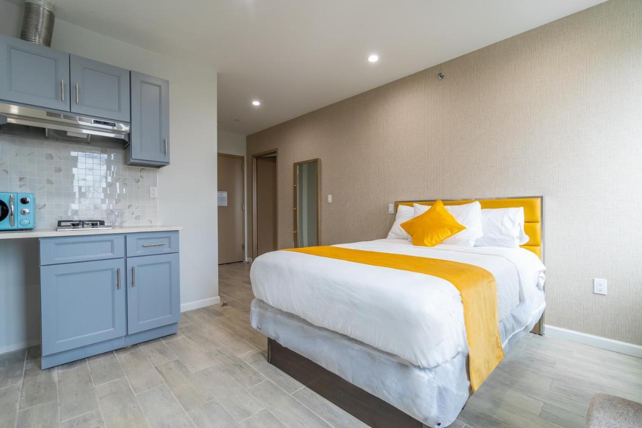 Hotel Hotel Ninety Five near Parkchester